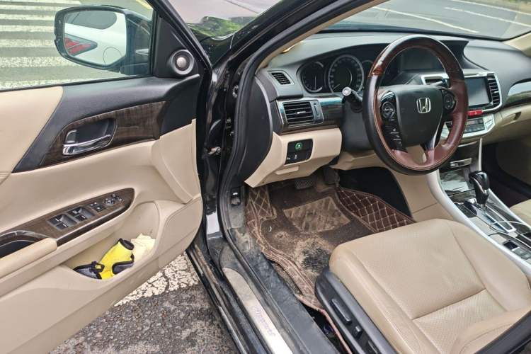 Used Honda Accord 2014 2.4L EX Luxury Edition Driver Seat
