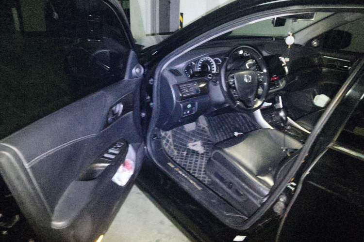 Used Honda Accord 2014 2.4L EX Luxury Edition Driver Seat