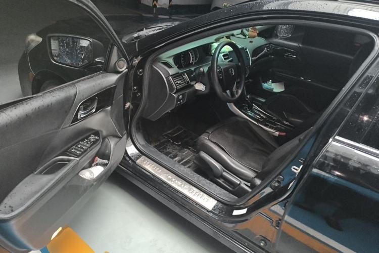 Used Honda Accord 2014 2.0L LX Comfort Edition Driver Seat