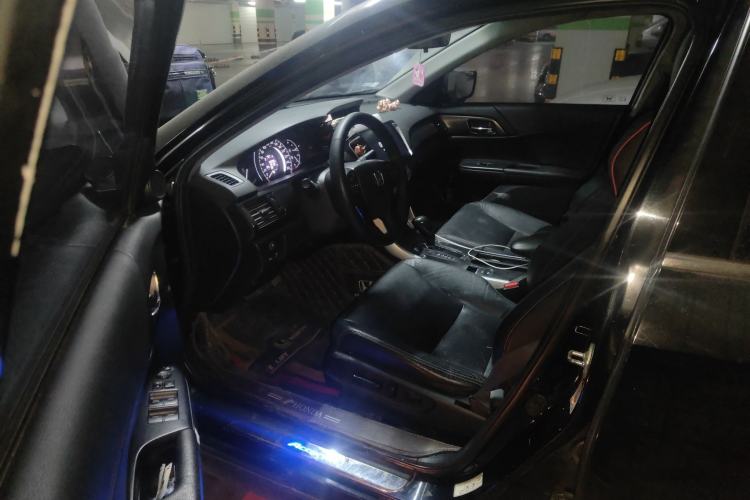 Used Honda Accord 2014 2.0L EX Luxury Edition Driver Seat