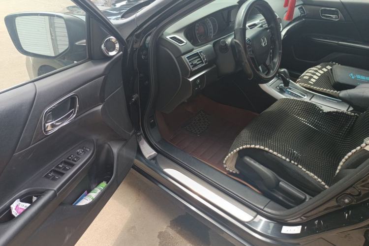 Used Honda Accord 2014 2.0L LX Comfort Edition Driver Seat