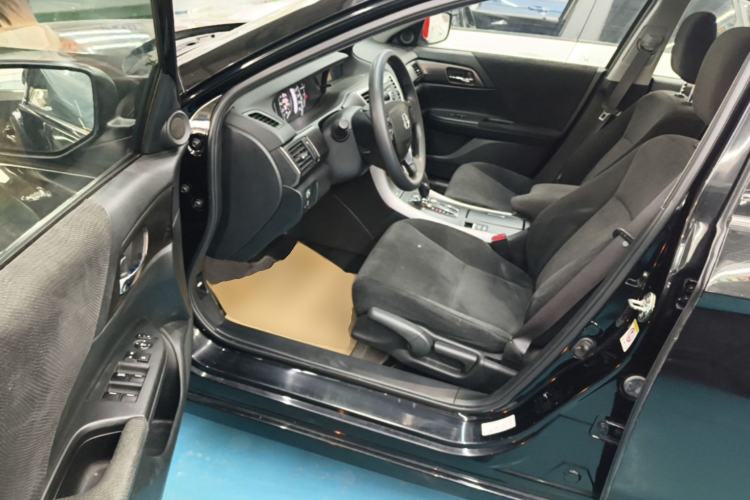Used Honda Accord 2014 2.0L LX Comfort Edition Driver Seat