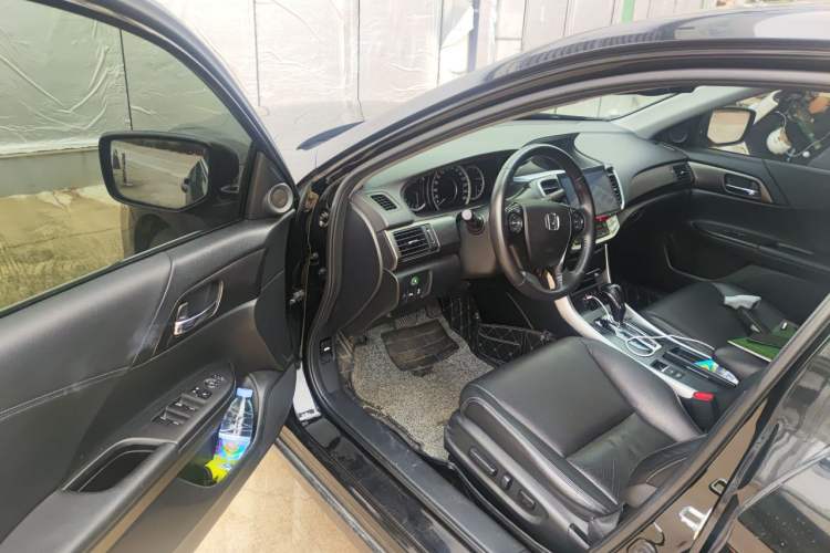 Used Honda Accord 2014 2.0L EX Luxury Edition Driver Seat