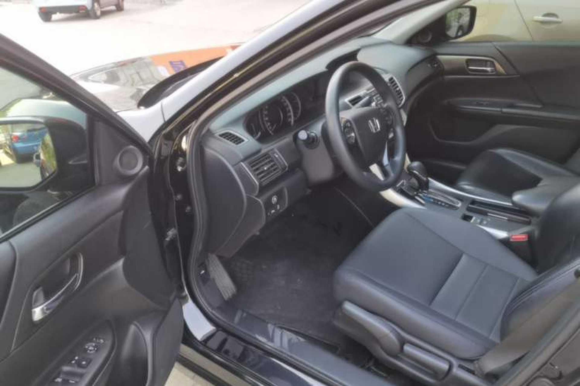 Used Honda Accord 2014 2.0L LX Comfort Edition Driver Seat