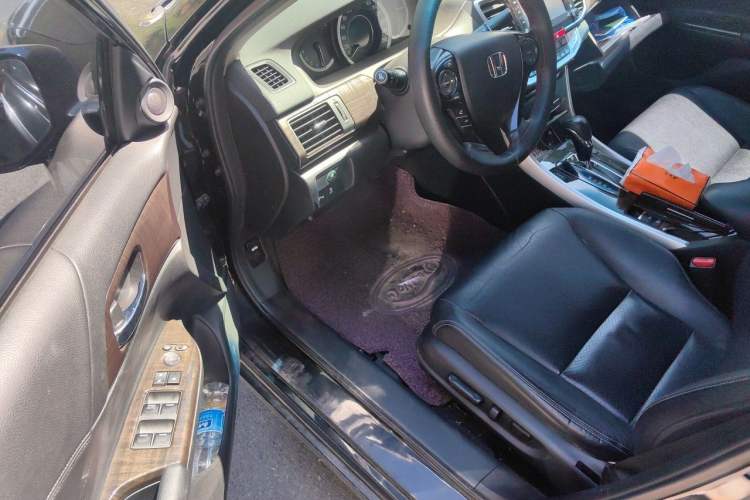 Used Honda Accord 2014 2.4L EX Luxury Edition Driver Seat