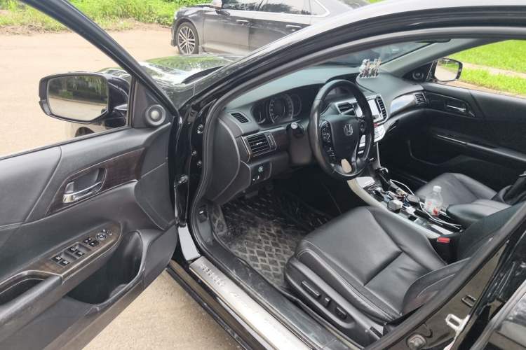 Used Honda Accord 2014 2.4L EX Luxury Edition Driver Seat