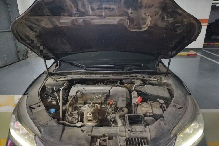 Used Honda Accord 2014 2.4L EXN Luxury Navigation Edition Engine Bay