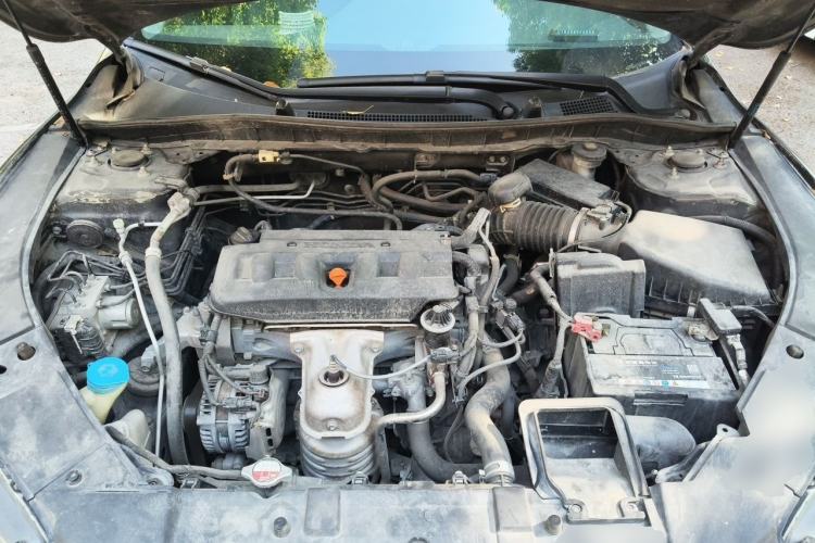 Used Honda Accord 2014 2.0L EXN Luxury Navigation Edition Engine Bay