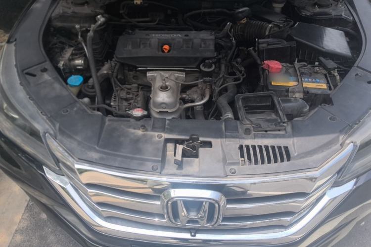 Used Honda Accord 2014 2.0L EX Luxury Edition Engine Bay
