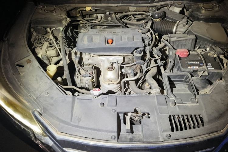 Used Honda Accord 2014 2.0L LX Comfort Edition Engine Bay