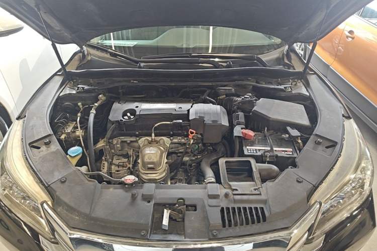 Used Honda Accord 2014 2.4L EXN Luxury Navigation Edition Engine Bay