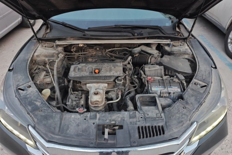 Used Honda Accord 2014 2.0L LX Comfort Edition Engine Bay