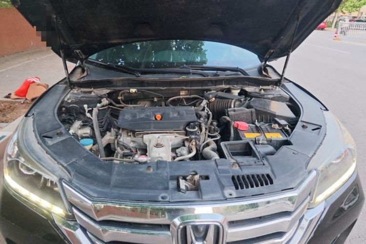 Used Honda Accord 2014 2.0L EX Luxury Edition Engine Bay