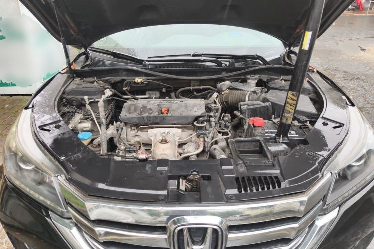Used Honda Accord 2014 2.0L LX Comfort Edition Engine Bay