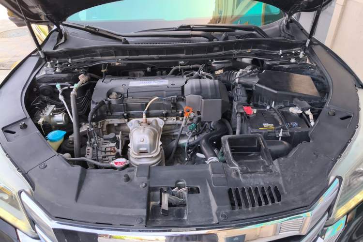 Used Honda Accord 2014 2.4L EX Luxury Edition Engine Bay