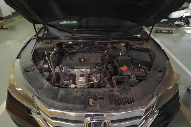 Used Honda Accord 2014 2.0L EX Luxury Edition Engine Bay