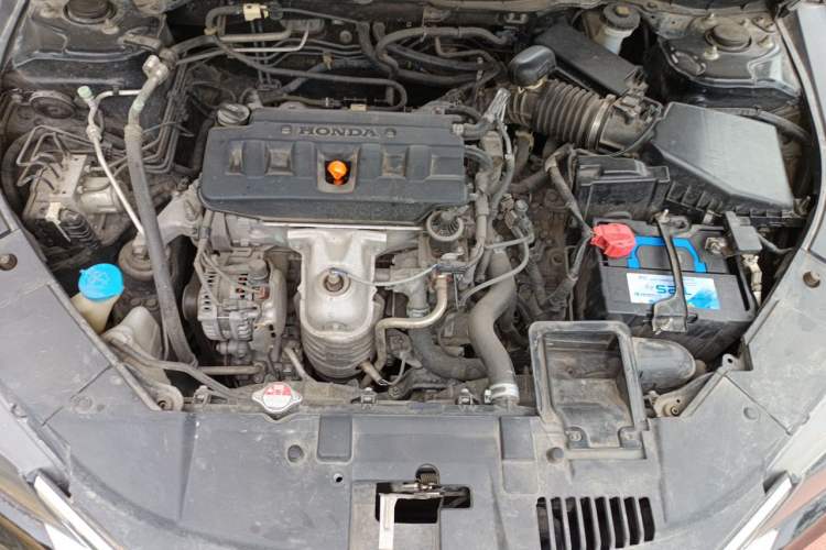 Used Honda Accord 2014 2.0L EX Luxury Edition Engine Bay