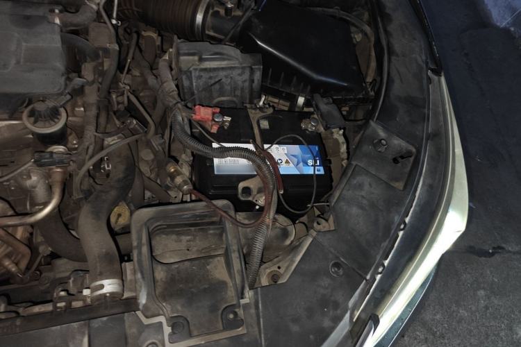 Used Honda Accord 2014 2.0L LX Comfort Edition Engine Bay Left