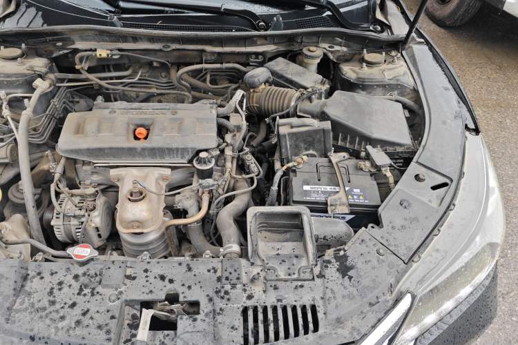 Used Honda Accord 2014 2.0L LX Comfort Edition Engine Bay Left