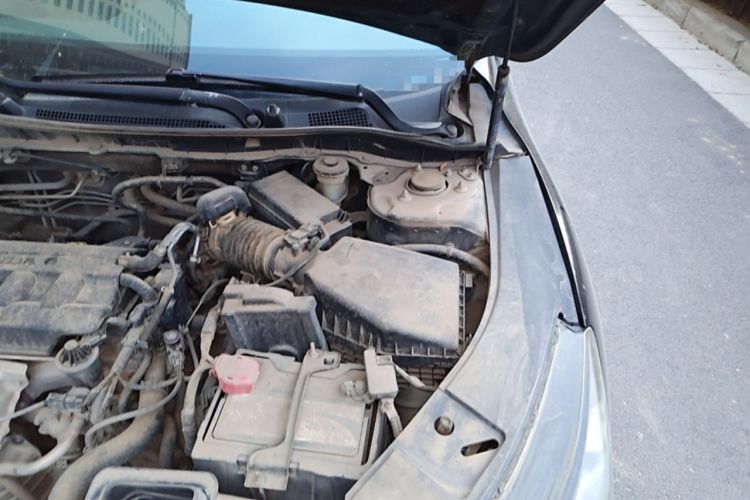 Used Honda Accord 2014 2.0L LX Comfort Edition Engine Bay Left