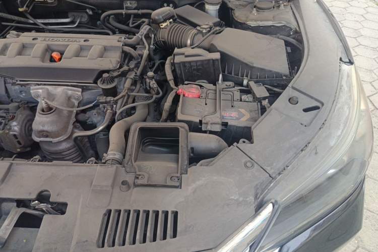 Used Honda Accord 2014 2.0L LX Comfort Edition Engine Bay Left