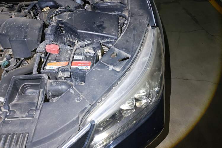 Used Honda Accord 2014 2.4L EXN Luxury Navigation Edition Engine Bay Left