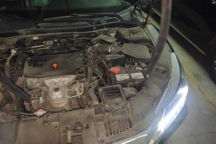 Used Honda Accord 2014 2.0L LX Comfort Edition Engine Bay Left