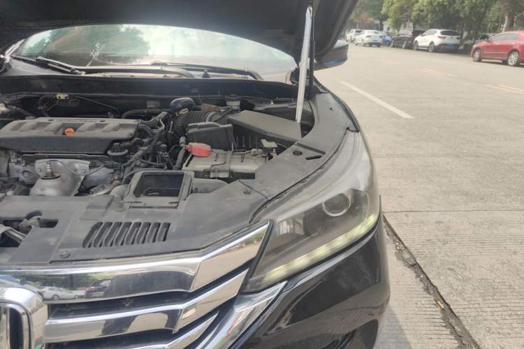 Used Honda Accord 2014 2.0L LX Comfort Edition Engine Bay Left