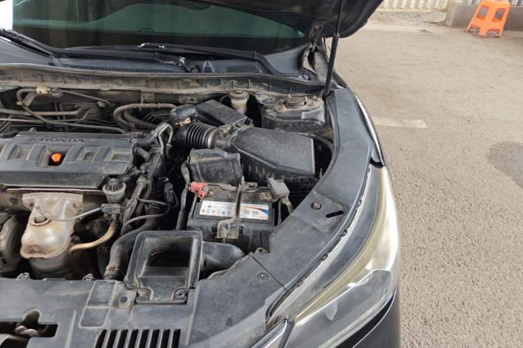 Used Honda Accord 2014 2.0L LX Comfort Edition Engine Bay Left