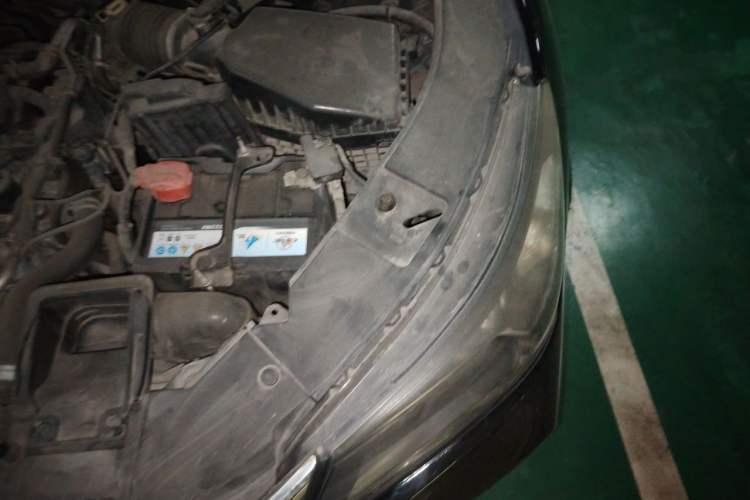 Used Honda Accord 2014 2.0L LX Comfort Edition Engine Bay Left