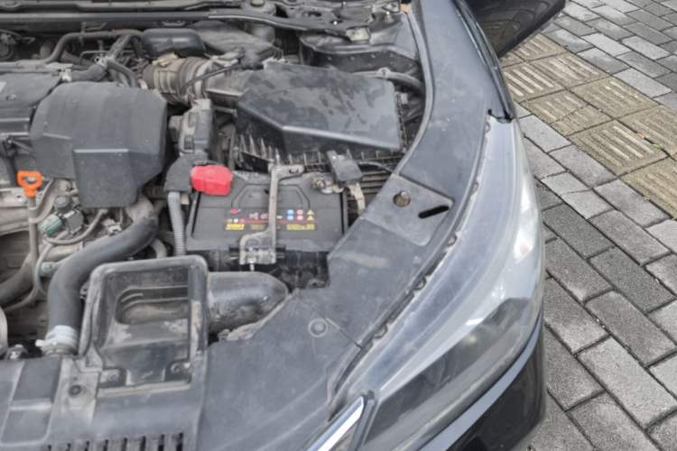 Used Honda Accord 2014 2.4L LX Comfort Edition Engine Bay Left
