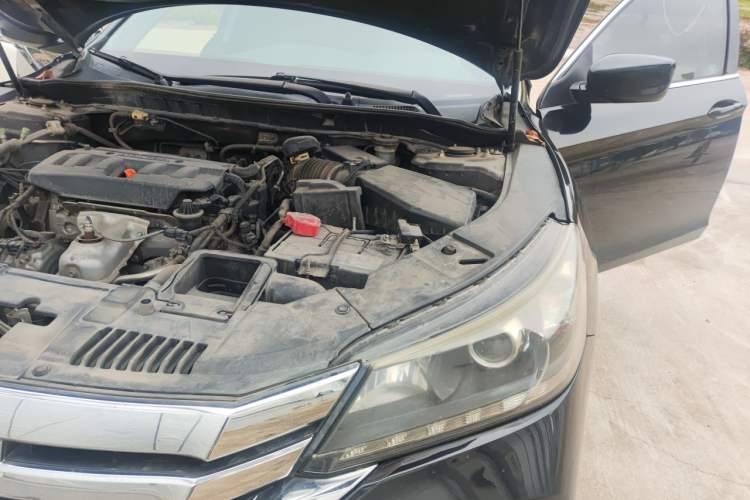 Used Honda Accord 2014 2.0L EX Luxury Edition Engine Bay Left