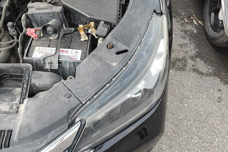 Used Honda Accord 2014 2.0L EX Luxury Edition Engine Bay Left