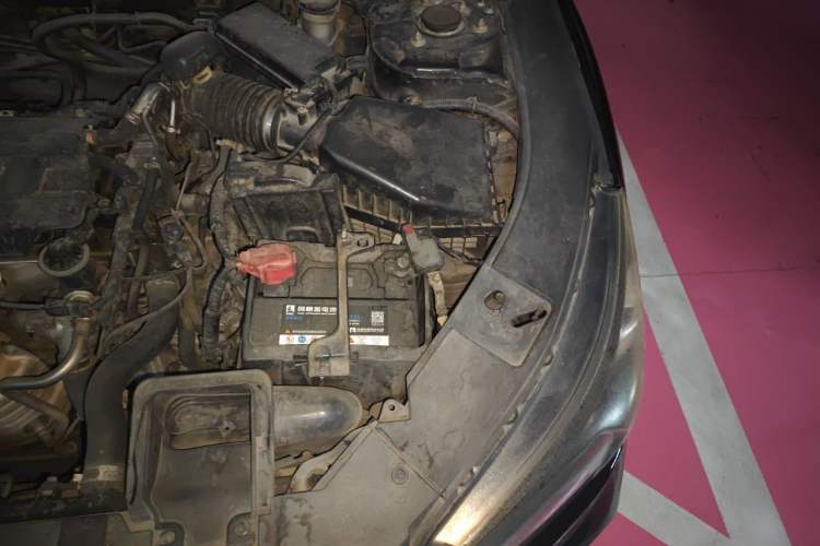 Used Honda Accord 2014 2.0L EX Luxury Edition Engine Bay Left
