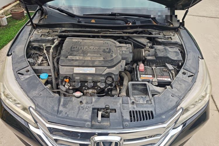 Used Honda Accord 2014 3.0L VTI Prestige Edition Engine Bay