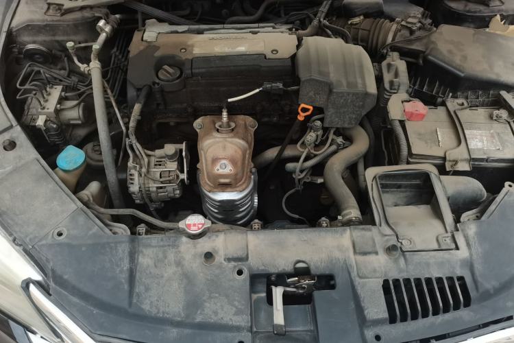 Used Honda Accord 2014 2.4L EXN Luxury Navigation Edition Engine Bay