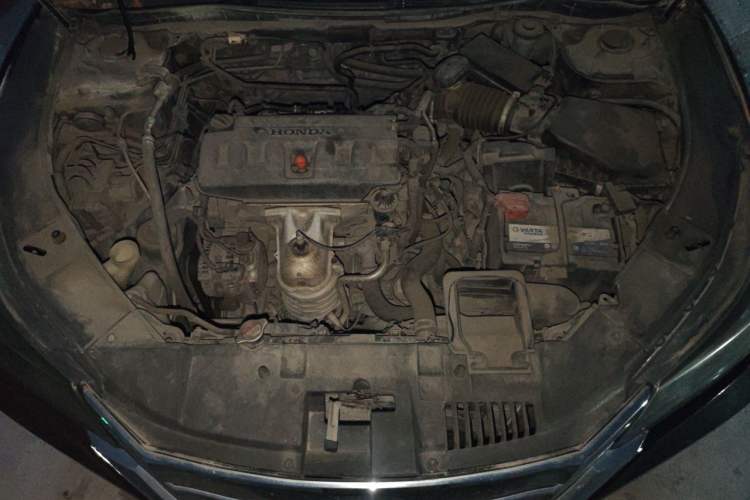 Used Honda Accord 2014 2.0L EX Luxury Edition Engine Bay