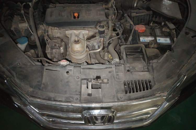 Used Honda Accord 2014 2.0L LX Comfort Edition Engine Bay