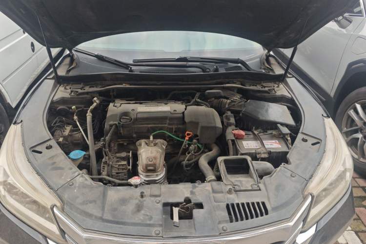 Used Honda Accord 2014 2.4L EX Luxury Edition Engine Bay
