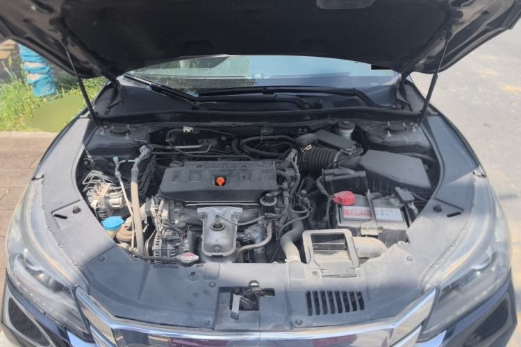 Used Honda Accord 2014 2.0L EX Luxury Edition Engine Bay