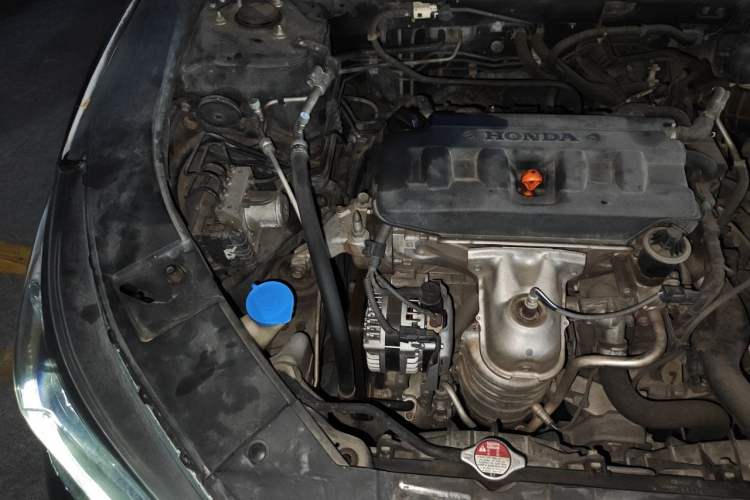 Used Honda Accord 2014 2.0L LX Comfort Edition Engine Bay Right