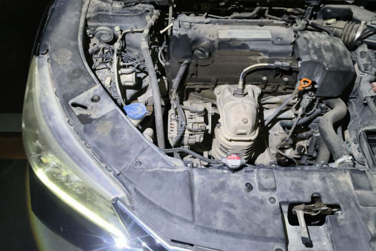 Used Honda Accord 2014 2.4L EX Luxury Edition Engine Bay Right