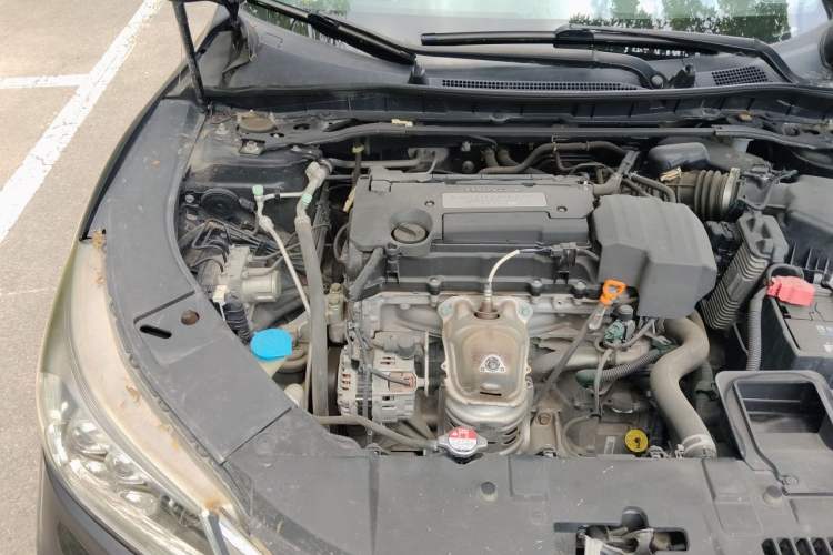 Used Honda Accord 2014 2.4L EX Luxury Edition Engine Bay Right