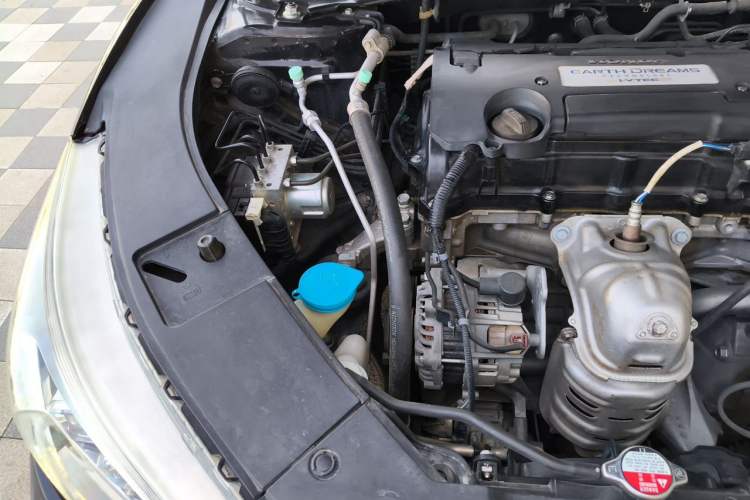 Used Honda Accord 2014 2.4L EX Luxury Edition Engine Bay Right