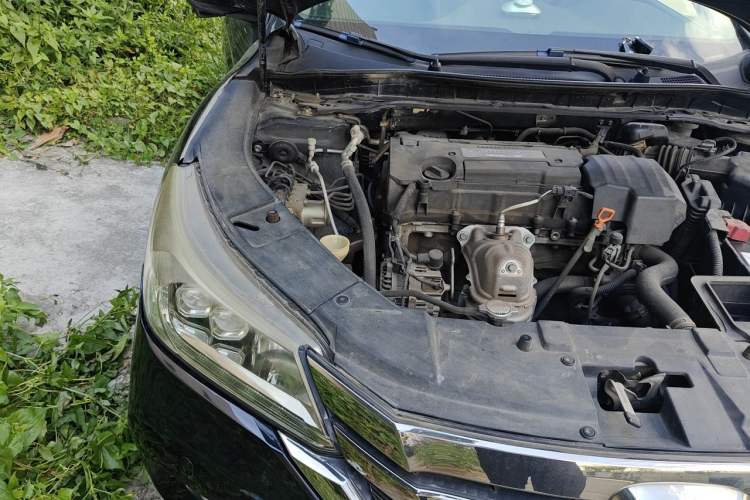 Used Honda Accord 2014 2.4L EX Luxury Edition Engine Bay Right