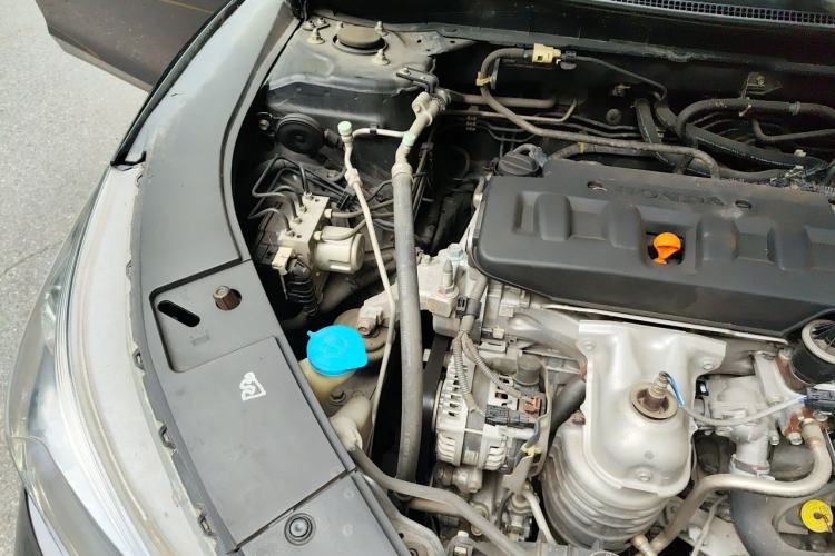 Used Honda Accord 2014 2.0L LX Comfort Edition Engine Bay Right