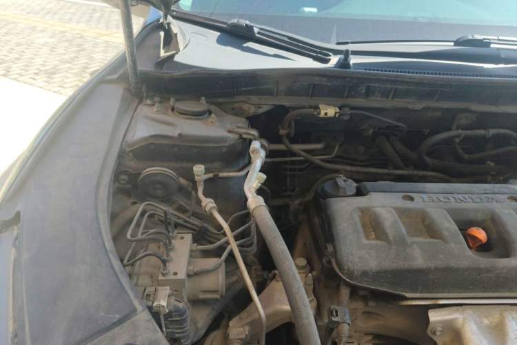 Used Honda Accord 2014 2.0L LX Comfort Edition Engine Bay Right