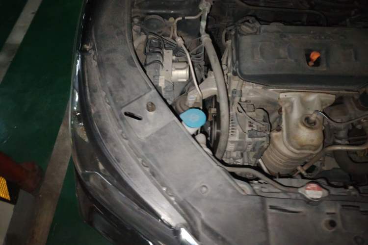 Used Honda Accord 2014 2.0L LX Comfort Edition Engine Bay Right