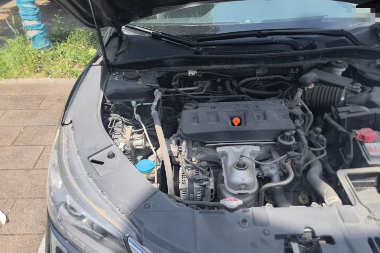 Used Honda Accord 2014 2.0L EX Luxury Edition Engine Bay Right