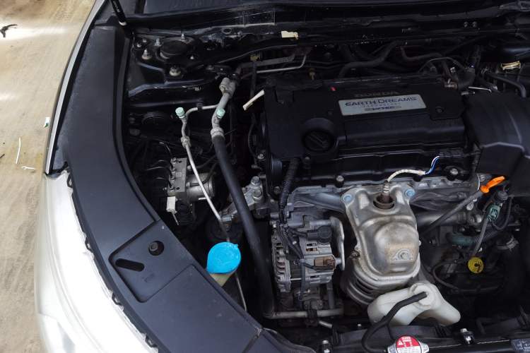 Used Honda Accord 2014 2.4L EX Luxury Edition Engine Bay Right